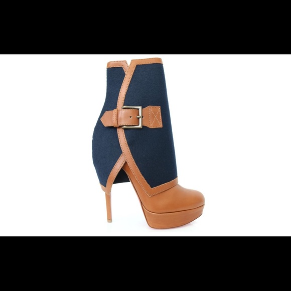 Louboutin harmony Mm brown navy platform boots. - Picture 8 of 8